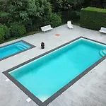 Apartman - Superbe T3 Avec Terrasse, Piscine Et Parking Securise - 6 Personnes - Fr-1-420-33