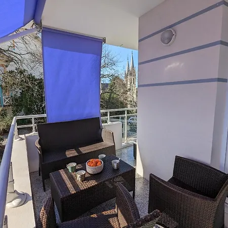 - Superbe T3 Avec Terrasse, Piscine Et Parking Securise - 6 Personnes - Fr-1-420-33 *