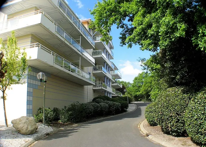 Apartament - Superbe T3 Avec Terrasse, Piscine Et Parking Securise - 6 Personnes - Fr-1-420-33 *